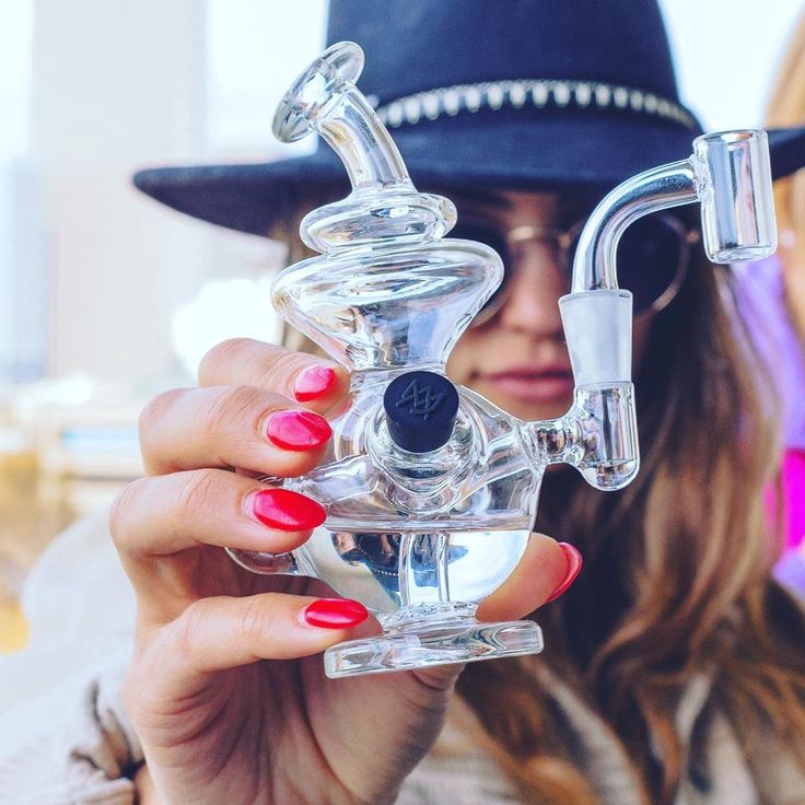 MJ Arsenal Hydra Mini Dab Rig lateralus-glass